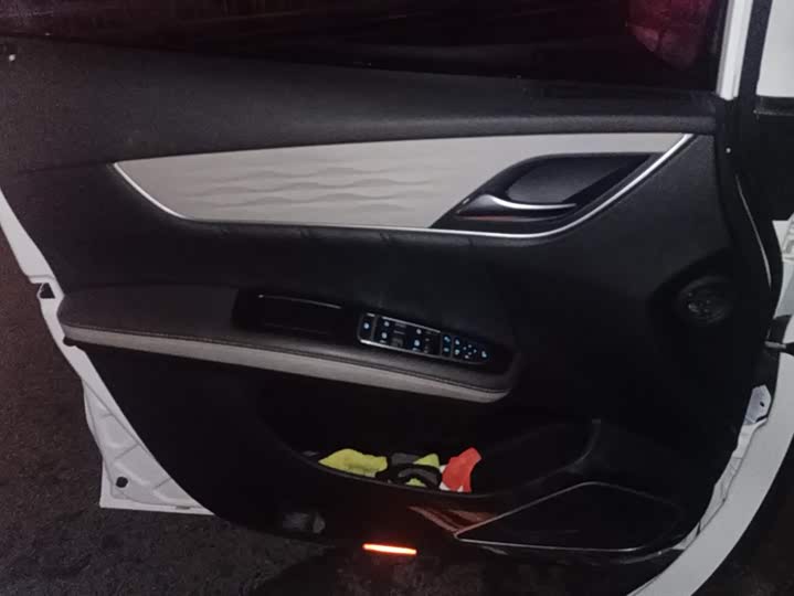 Фото 7 - BYD Song Max Hybrid