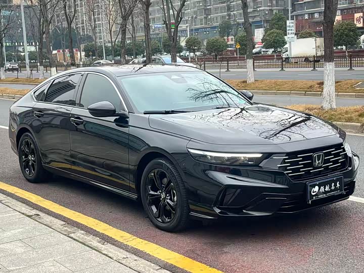 Фото 3 - Honda Accord