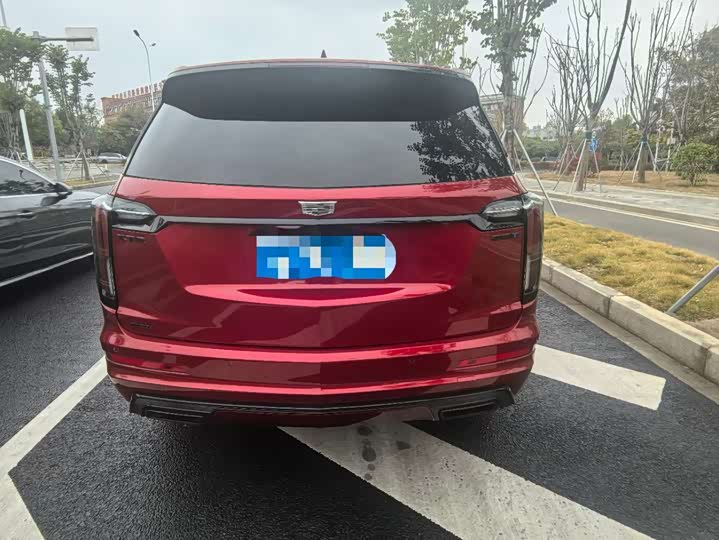 Фото 9 - Cadillac XT6