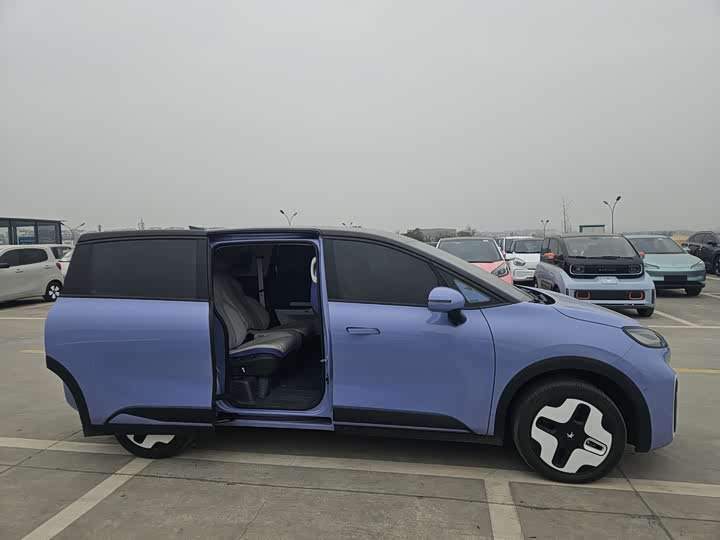 Фото 2 - BAIC Arcfox Kaola S