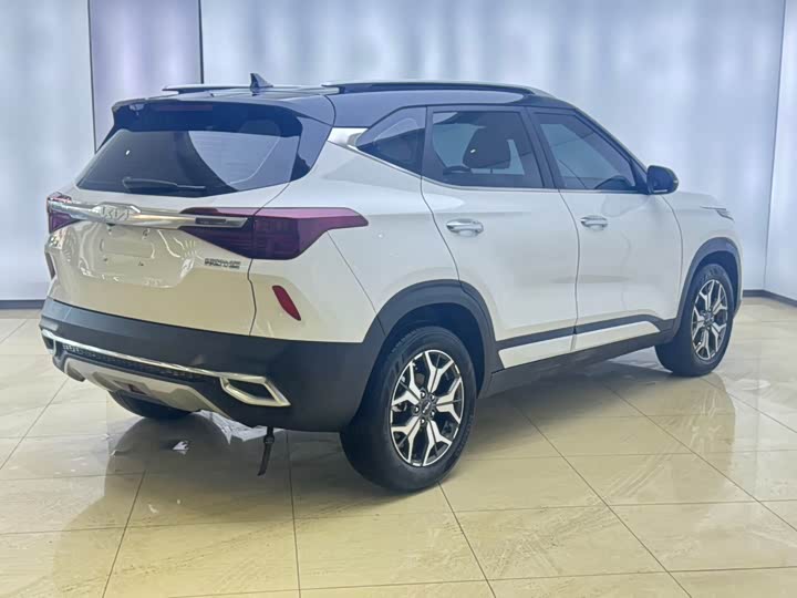 Фото 6 - Kia KX3