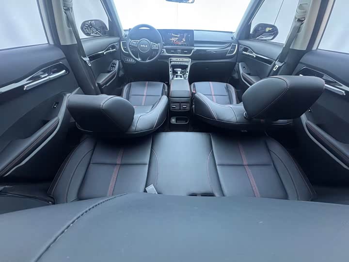 Фото 7 - Kia KX3