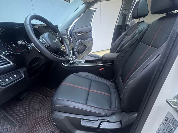 Фото 9 - Kia KX3