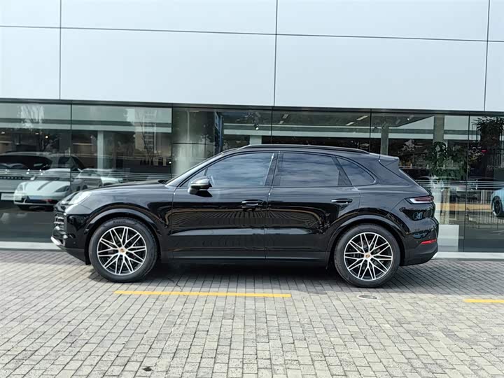 Фото 2 - Porsche Cayenne
