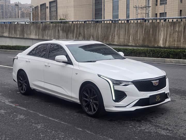 Фото 3 - Cadillac CT4