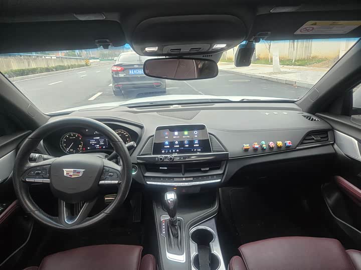 Фото 5 - Cadillac CT4
