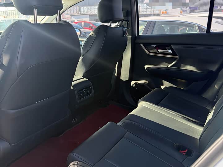 Фото 5 - Mitsubishi Airtrek EV