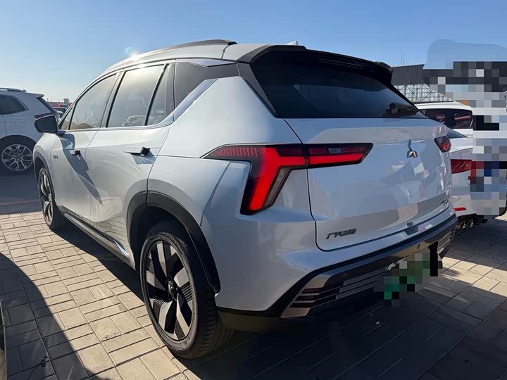 Фото 9 - Mitsubishi Airtrek EV