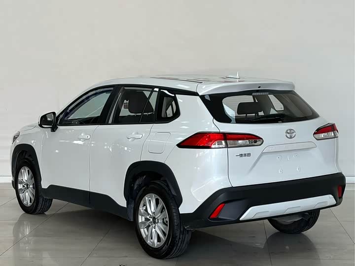 Фото 4 - Toyota Corolla Cross