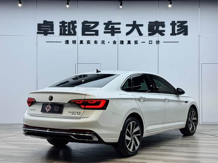 Фото 5 - Volkswagen Sagitar L