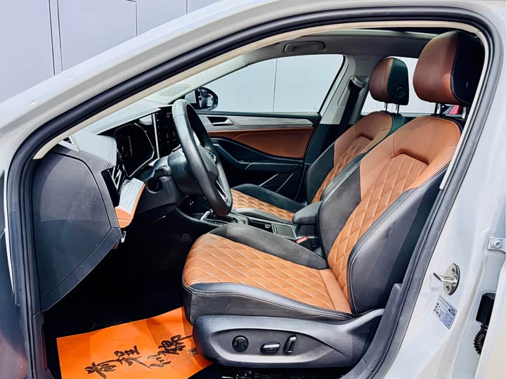 Фото 9 - Volkswagen Sagitar L