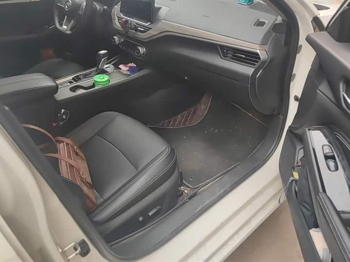 Фото 8 - Nissan Teana