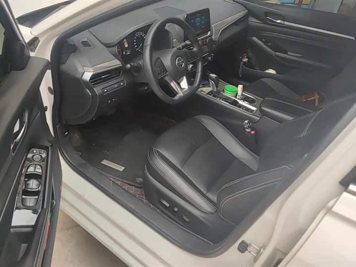 Фото 9 - Nissan Teana