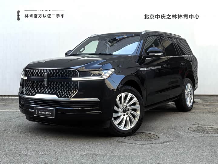 Фото 1 - Lincoln Navigator