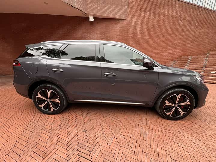 Фото 7 - BYD Tang Hybrid/EV