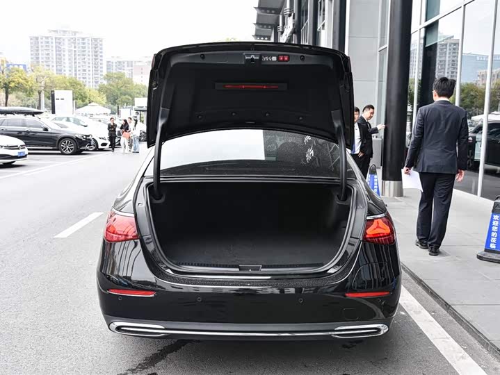 Фото 9 - Mercedes-Benz E-Class Hybrid