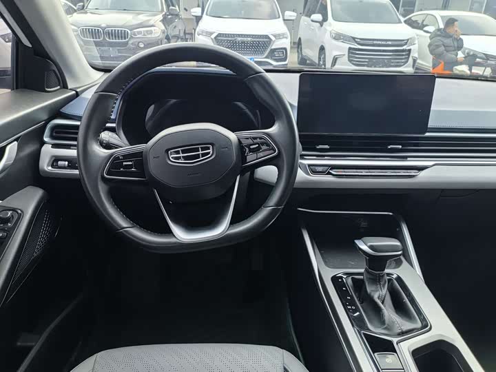 Фото 5 - Geely Emgrand GL