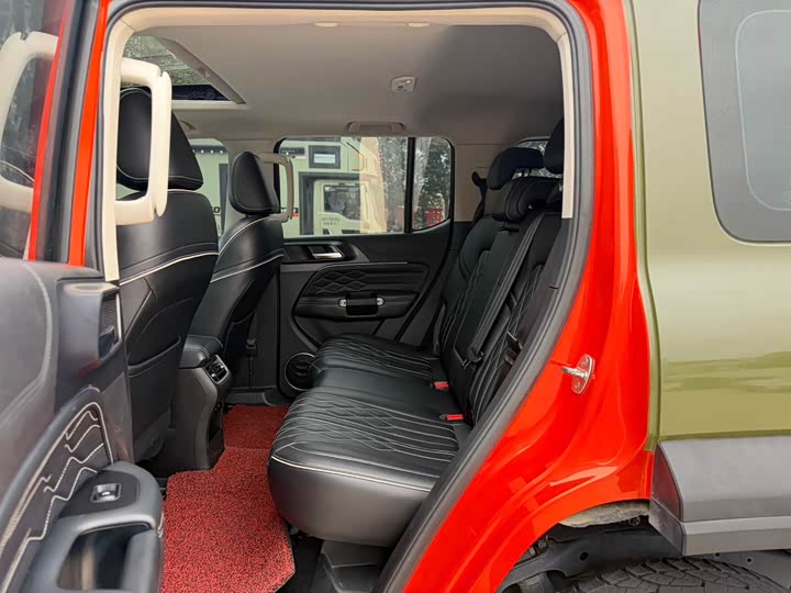 Фото 5 - Tank 300