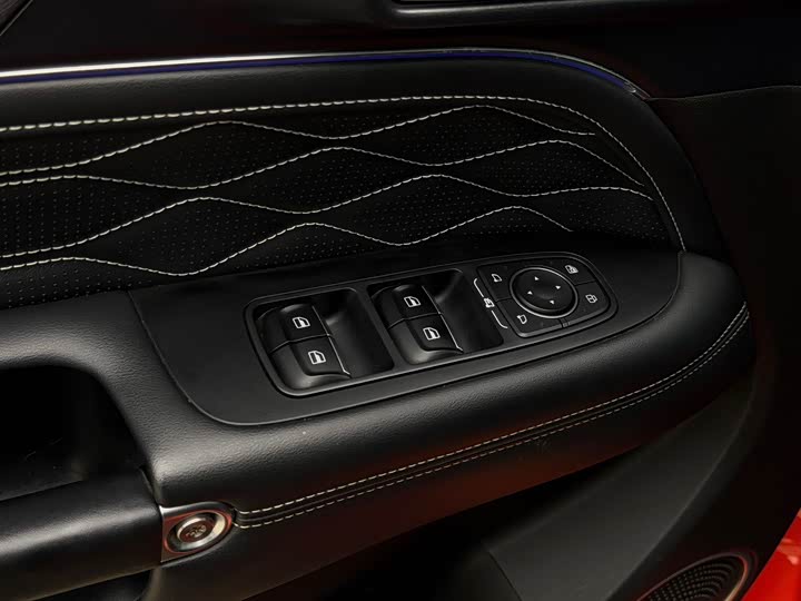 Фото 9 - Tank 300