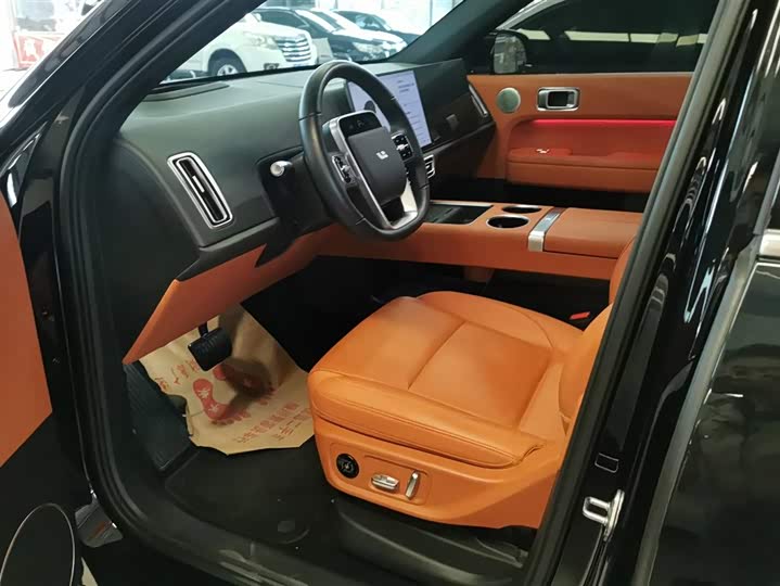 Photo 9 - LiXiang L6