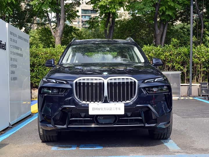 Фото 3 - BMW X7