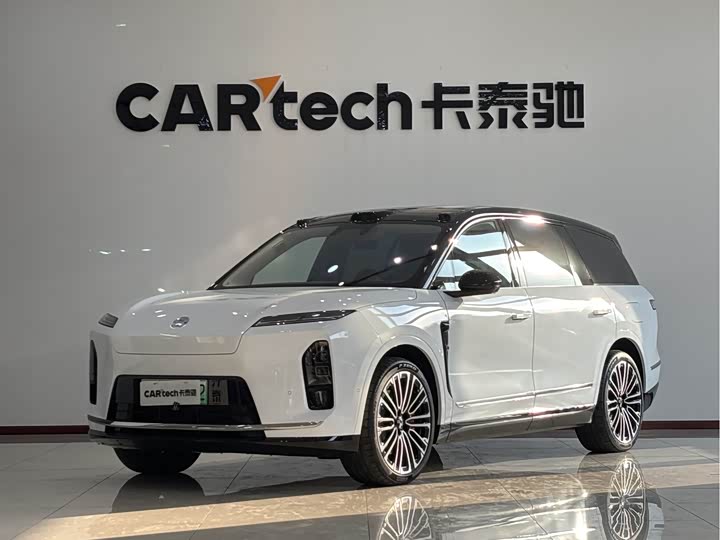 Фото 1 - Nio ES8