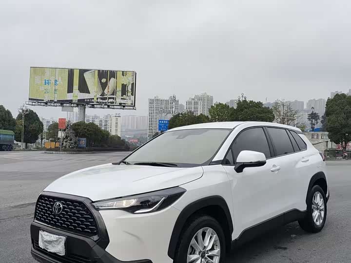 Фото 1 - Toyota Corolla Cross