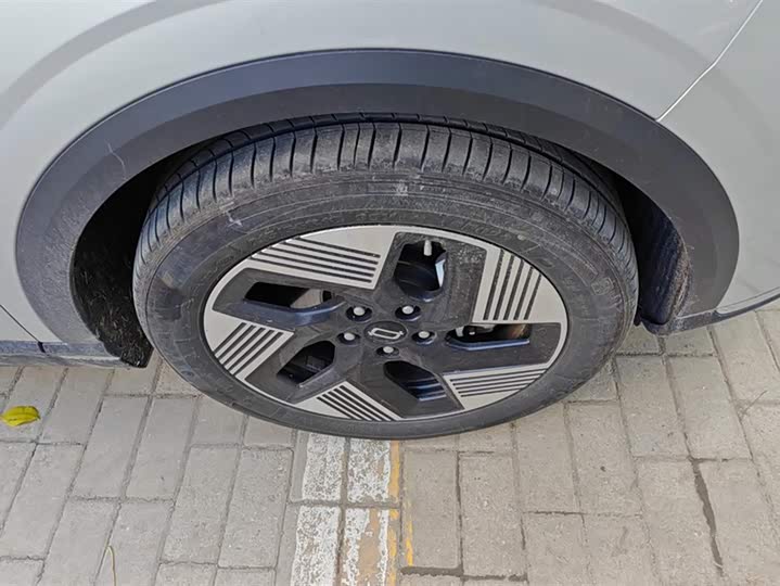 Фото 6 - Bestune 03