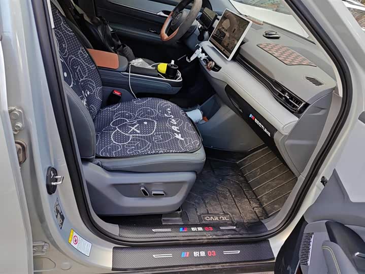 Фото 8 - Bestune 03