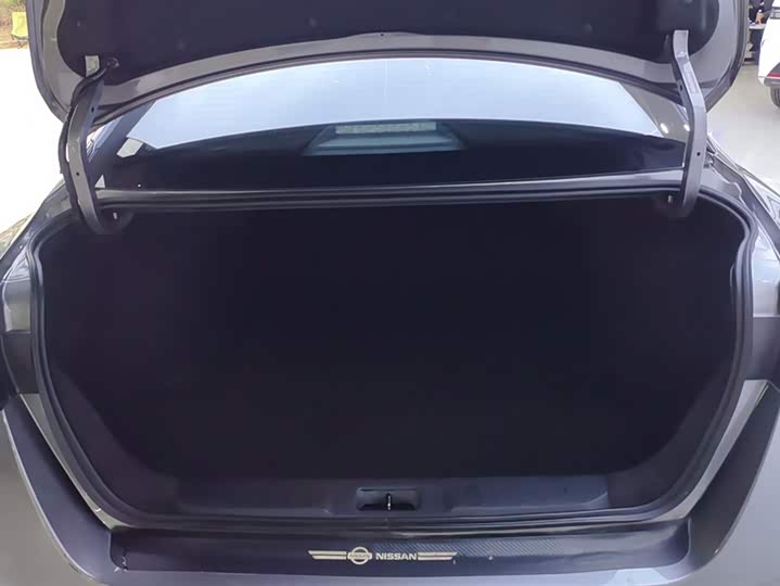 Фото 4 - Nissan Sylphy