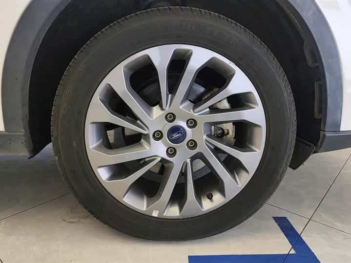 Фото 6 - Ford Equator