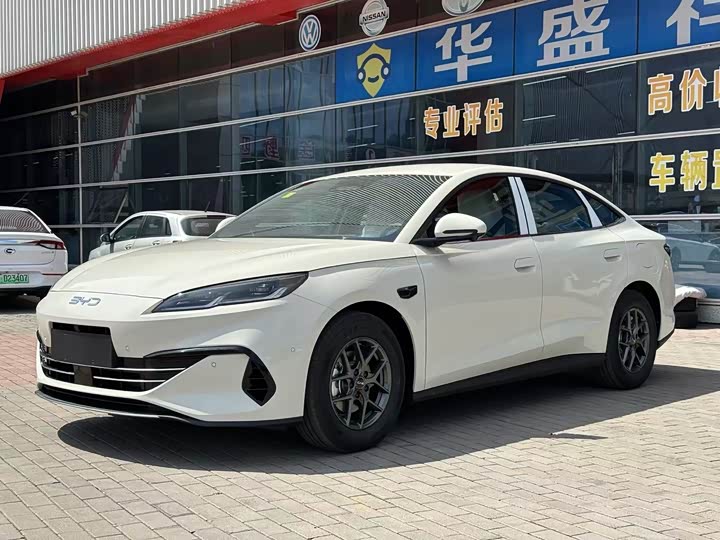 Фото 2 - BYD Seal 05 DM-i Hybrid