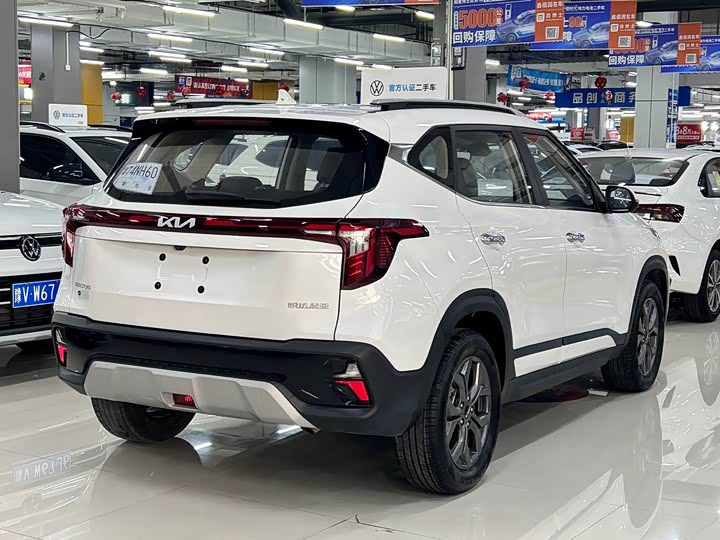 Фото 4 - Kia Seltos