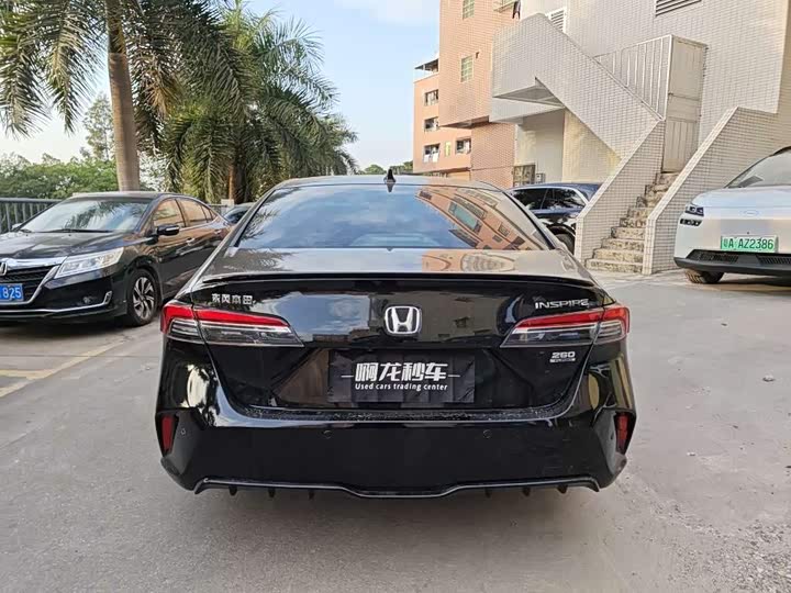 Фото 5 - Honda Inspire