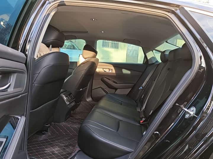 Фото 8 - Honda Inspire