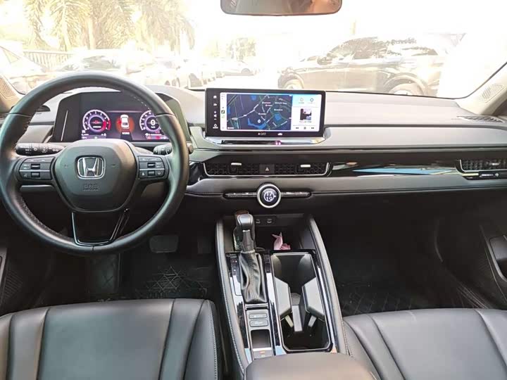 Фото 9 - Honda Inspire