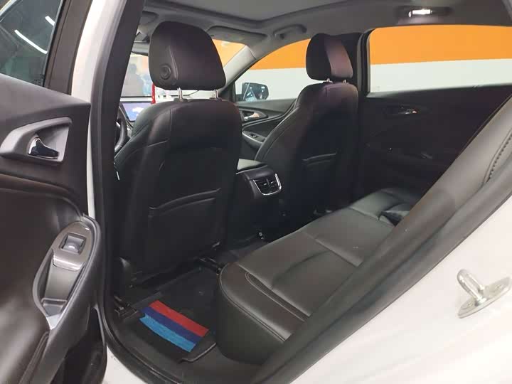 Фото 5 - Chevrolet Malibu XL