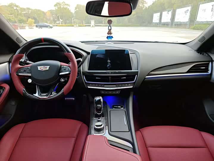 Фото 8 - Cadillac CT5