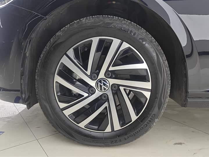 Фото 6 - Volkswagen Lavida