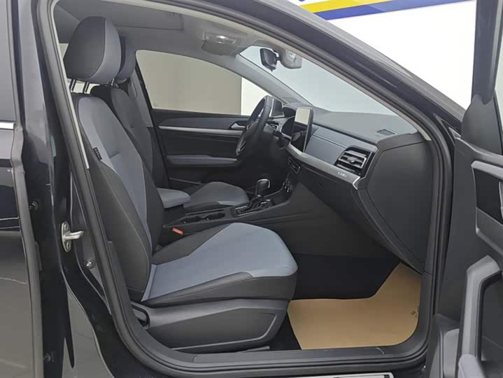 Фото 8 - Volkswagen Lavida