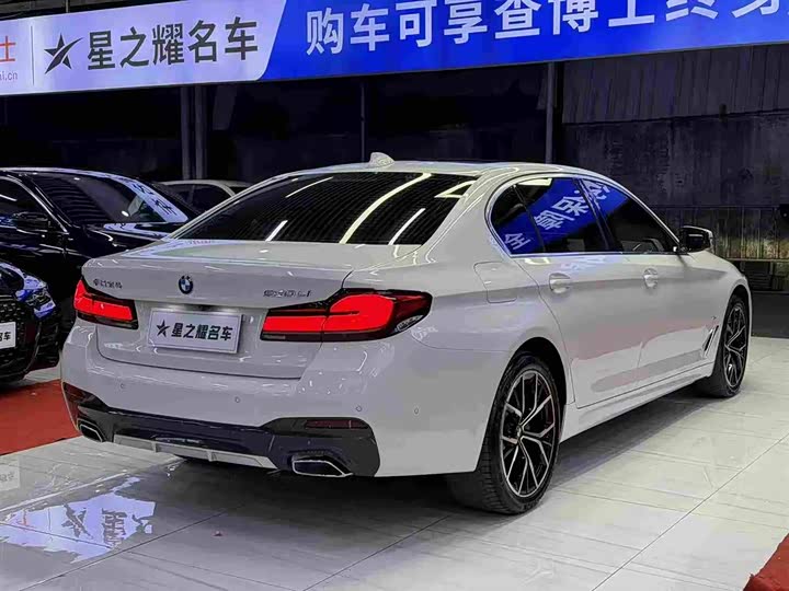 Фото 5 - BMW 5 Series