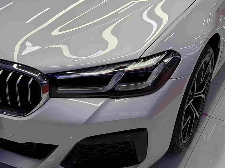 Фото 6 - BMW 5 Series