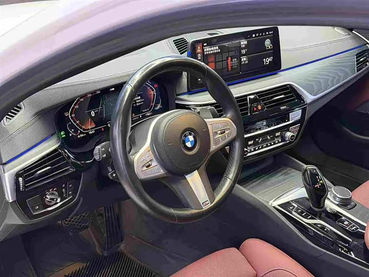 Фото 8 - BMW 5 Series