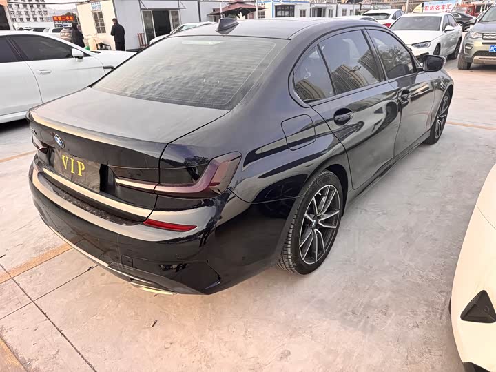 Photo 7 - BMW 3 Series