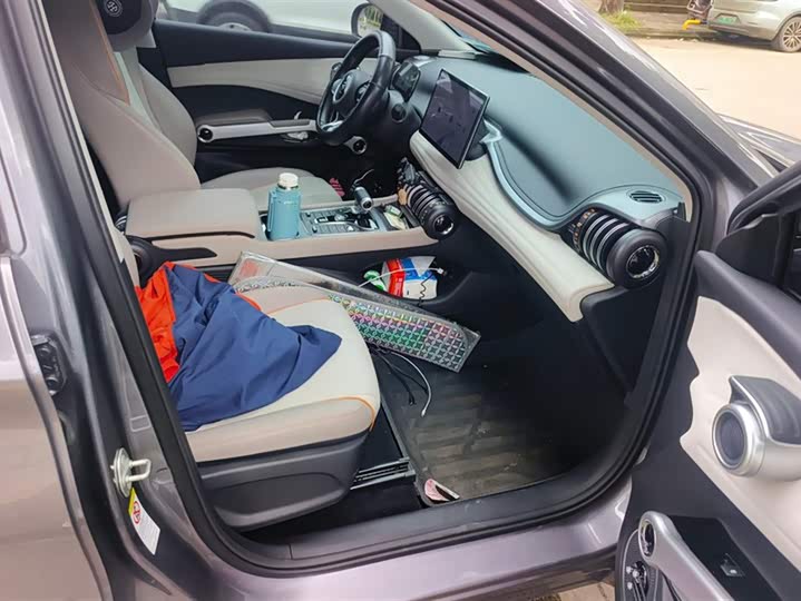 Фото 8 - BYD Yuan Plus