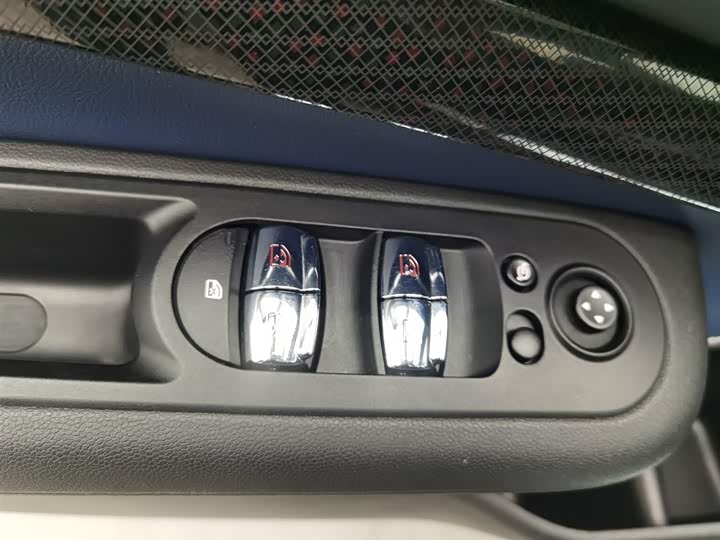 Фото 9 - Mini Clubman