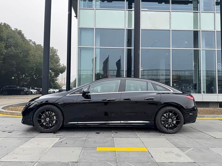 Фото 4 - Mercedes-Benz EQE