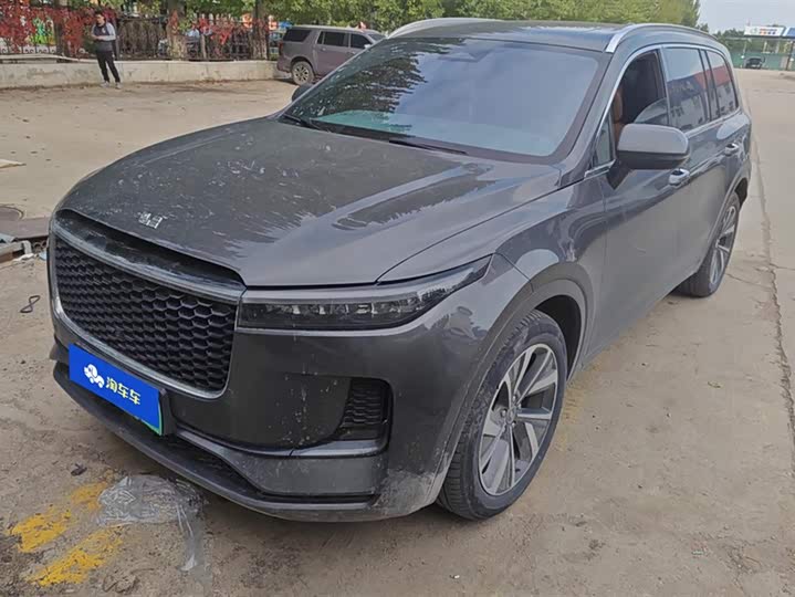 Фото 1 - LiXiang One