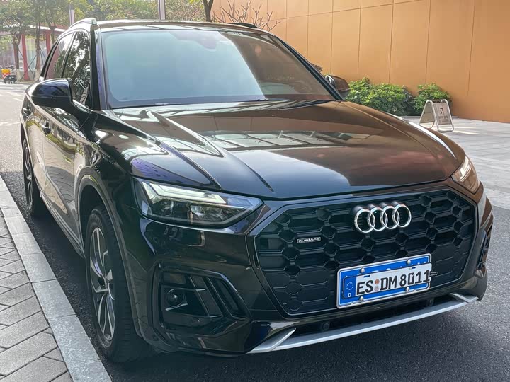 Фото 3 - Audi Q5L