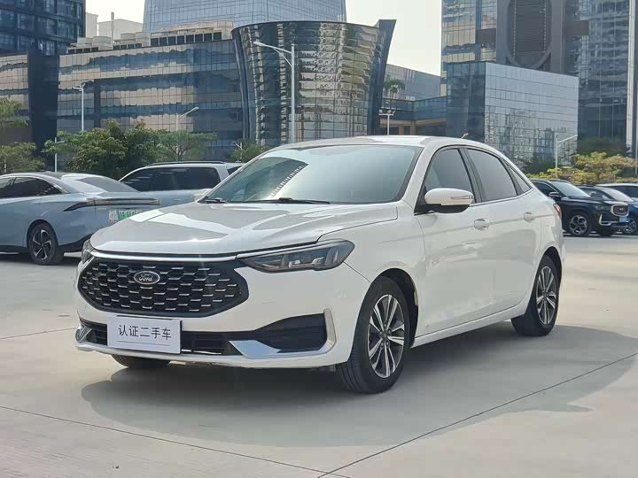 Фото 1 - Ford Escort